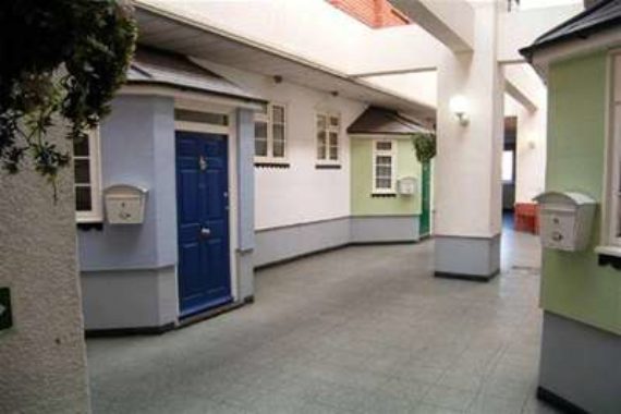 1 bedroom Flat to re...